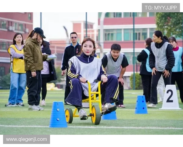 云开真人视讯不断创新游戏内容，带来丰富多彩的真人娱乐项目，满足不同玩家的喜好